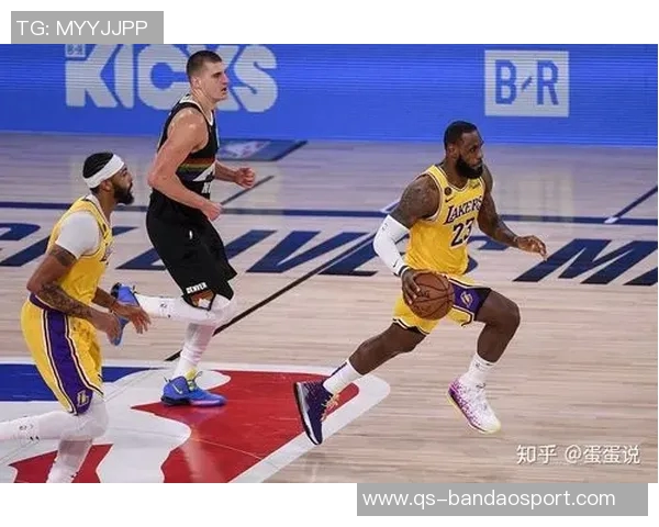 格莱姆斯三分雨倾城全场24分助球队锁定胜局