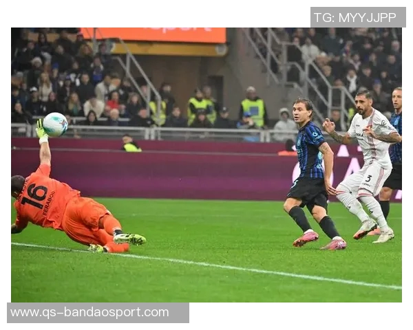 克雷莫内塞主帅强调下半场表现出色需合理分配体能以保持竞争力 克雷莫内塞主帅强调下半场表现出色需合理分配体能以保持竞争力