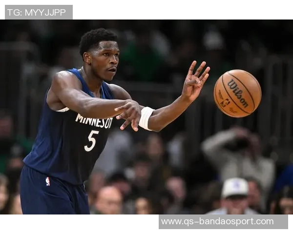 森林狼对决太阳布克缺阵狄龙出战成疑爱德华兹确认出战状态 森林狼对决太阳布克缺阵狄龙出战成疑爱德华兹确认出战状态