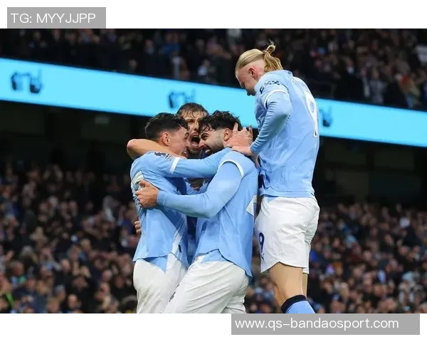 曼城新援塞梅尼奥首秀在即队友福登和B席热情欢迎